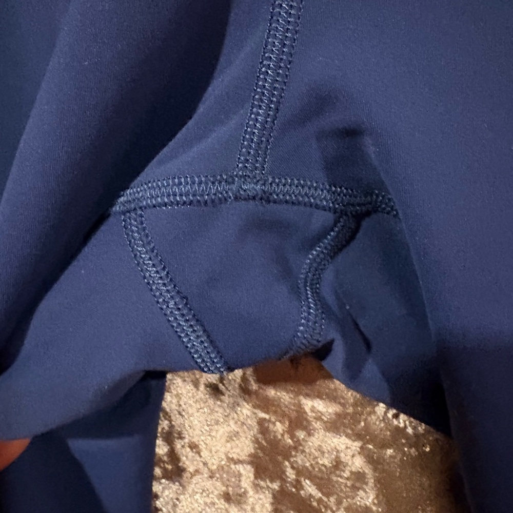 Lululemon Navy Blue Pants Size 8 - Picture 4 of 4